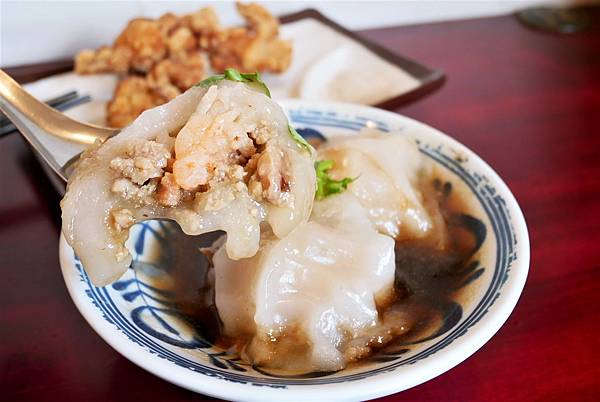 永康商圈美食-台南起家的府城台南美食，蝦仁肉丸/米糕/碗粿，