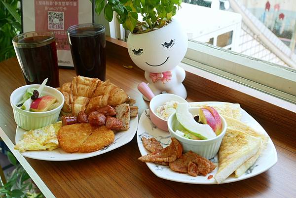 淡水美食-夢食堂，附設兒童遊戲區，親子友善餐廳，近關渡捷運站