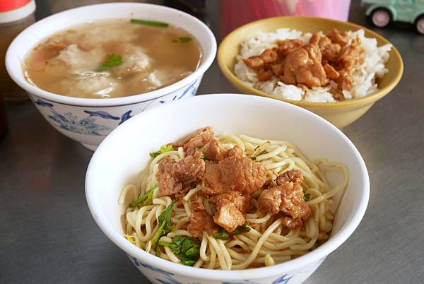 北投美食-滿漢肉羹店，近北投捷運站