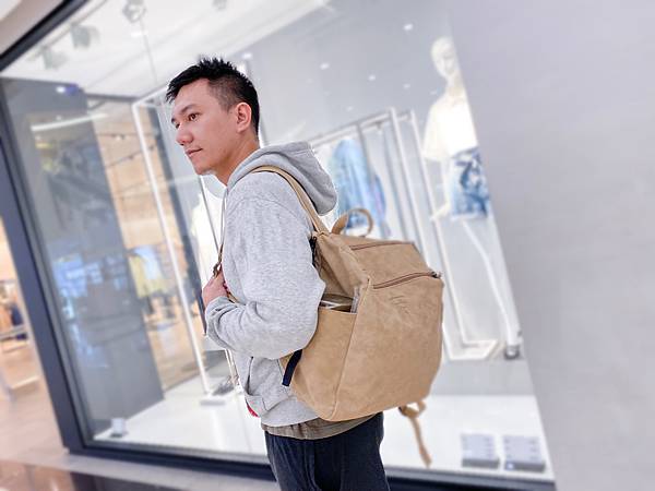 讓育兒成為一種生活時尚 大容量超輕巧夾層多 德國lassig媽媽包 阿尼x阿柔的童話天地 痞客邦