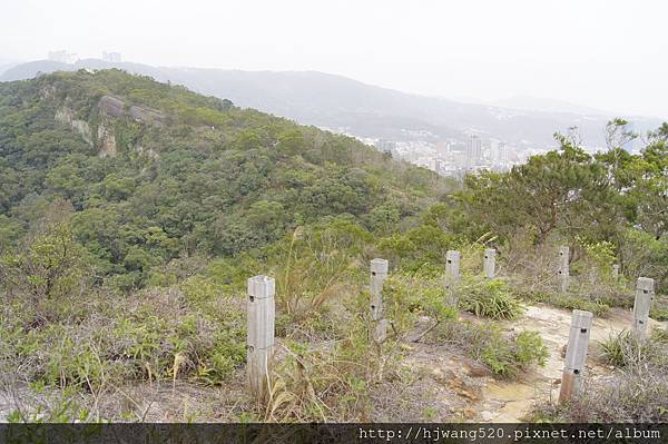 唭哩岸山