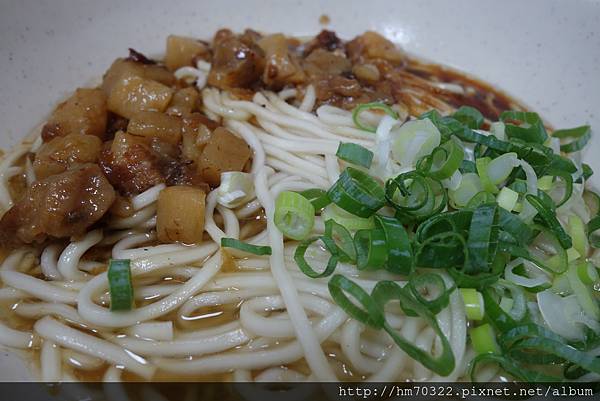 東北角滷肉飯