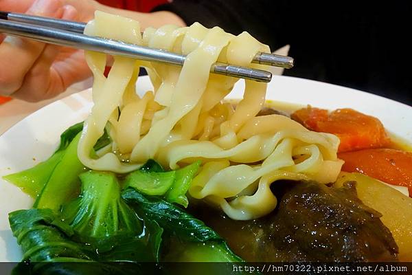 台北美食_半島牛肉麵