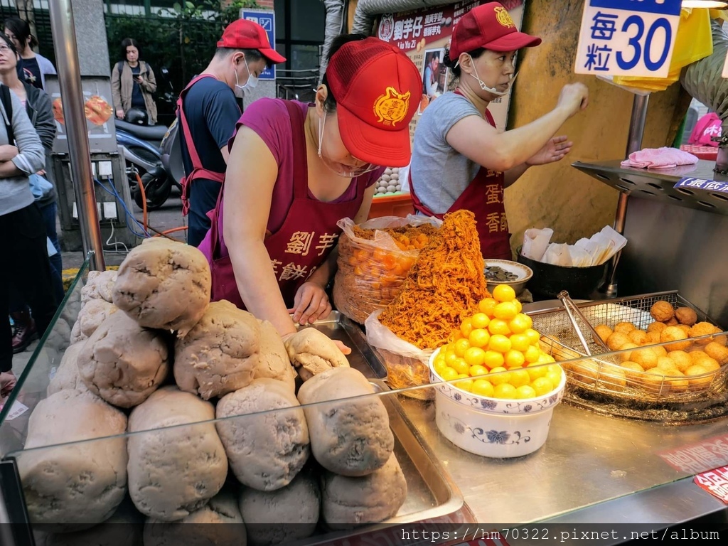 米其林、必比登推介、寧夏夜市、劉芋仔、豬肝榮、方家雞肉飯