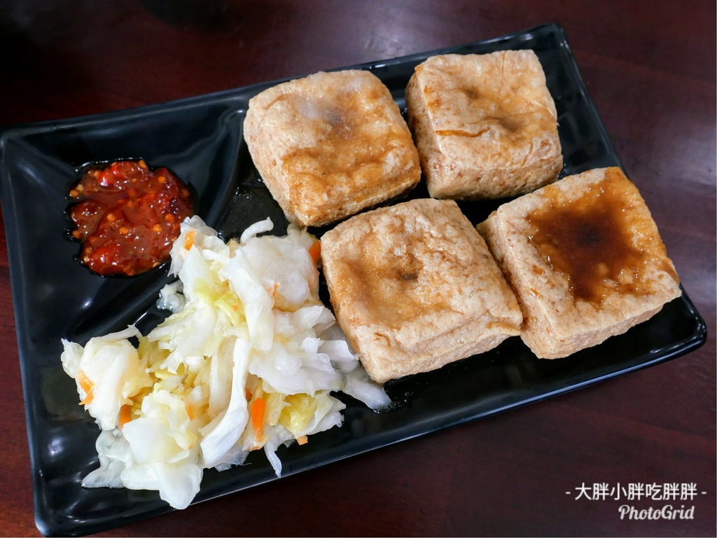 『新竹美食』- 店裡好多鋼彈模型的【蓁媽香酥臭豆腐】 ✖ 三