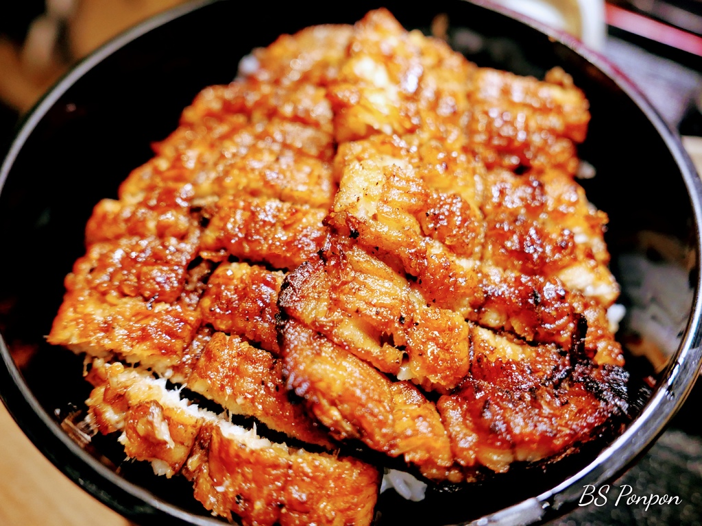P1215732_Signature.jpg 新竹美食、新竹東門市場、鰻魚飯