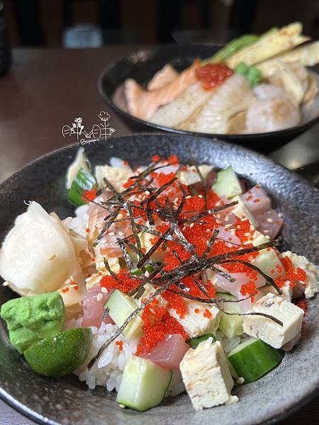 『桃園食記』- 津賀家食堂．平價CP值日式居酒食堂．桃園下班