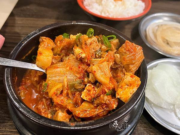 叔叔PBQ_中原韓式烤肉kimchi泡菜鍋