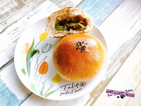 蜜紅豆抹茶布丁麵包 熊足跡 (4)