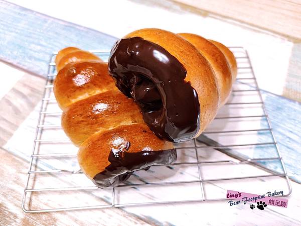 螺旋巧克力麵包 熊足跡 (7)