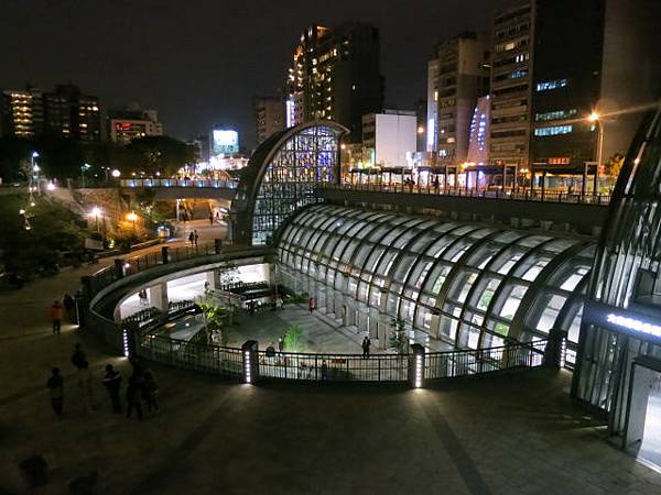 大安森林站夜景 (6).jpg