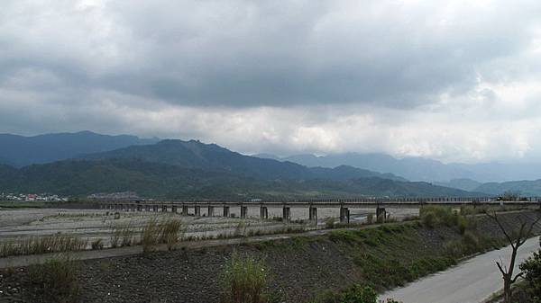 玉里大橋／平行的台鐵舊鐵橋