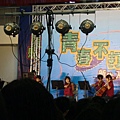 穿插表演