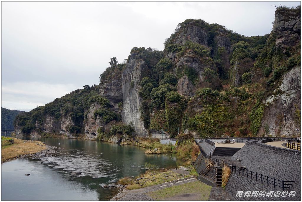 青之洞門-01.JPG 青之洞門-01.JPG