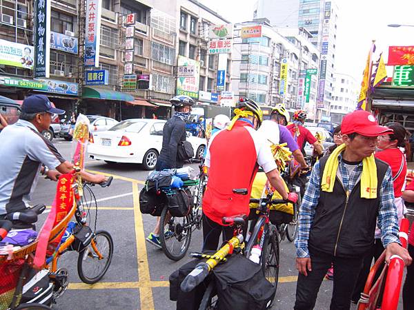 大甲媽進香-停車和交通車