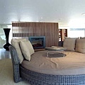 lounge-2.jpg