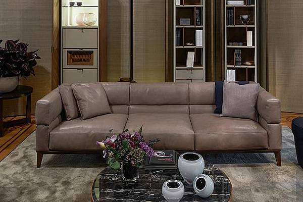 Giorgetti-Ago-01.jpg