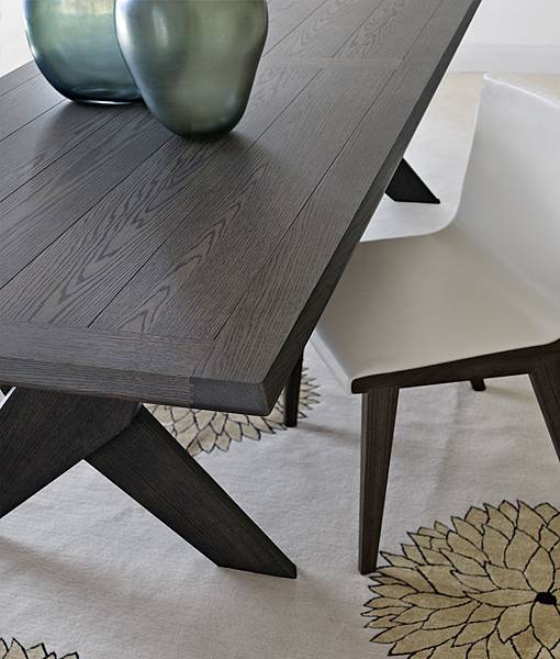 Maxalto Plato table-8.jpg Maxalto Plato table-8.jpg