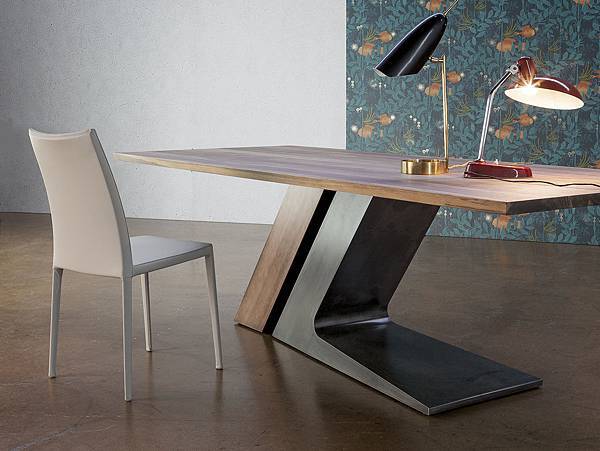Bonaldo TL-5.jpg Bonaldo TL-5.jpg