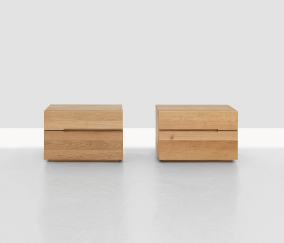 NIGHTSTAND7_b.jpg NIGHTSTAND7_b.jpg