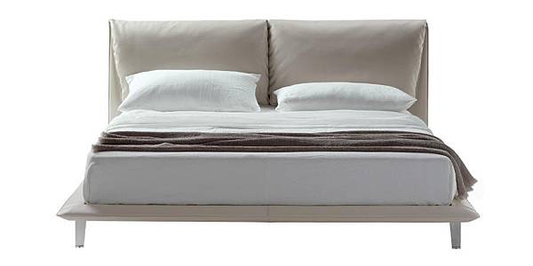 Poltrona Frau john_john_bed_3.jpg Poltrona Frau john_john_bed_3.jpg