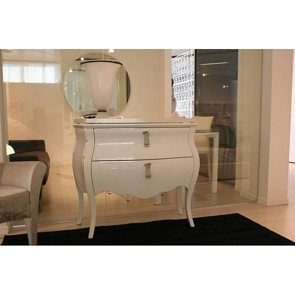 cassettiera_fendi_canova%20-800x800.jpg cassettiera_fendi_canova%20-800x800.jpg