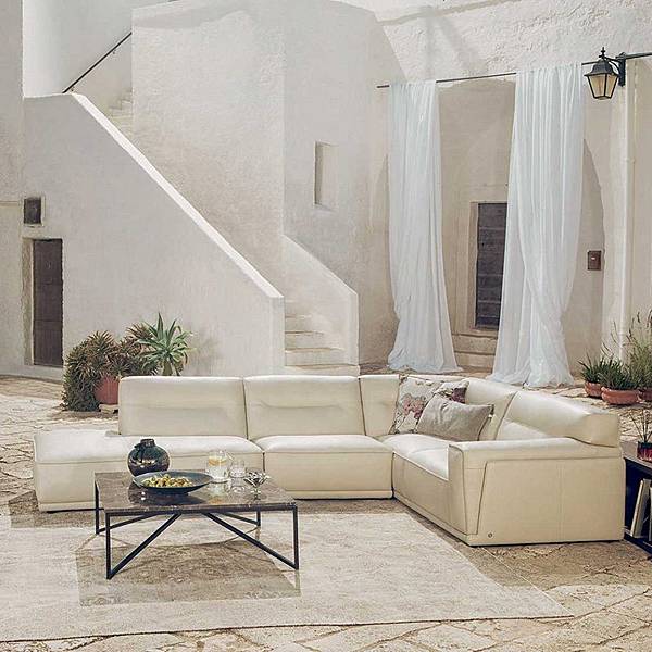 Natuzzi-Dorian-1.jpg Natuzzi-Dorian-1.jpg
