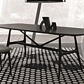 Misura Emme table - GAUDI-1.jpg