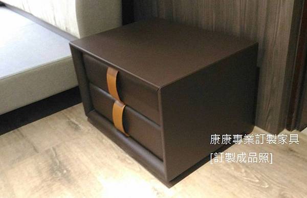 OBI款型床頭櫃-1.jpg OBI款型床頭櫃-1.jpg