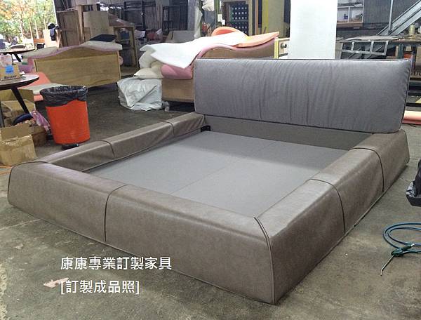 Baxter Paris款型床架-2.JPG Baxter Paris款型床架-2.JPG