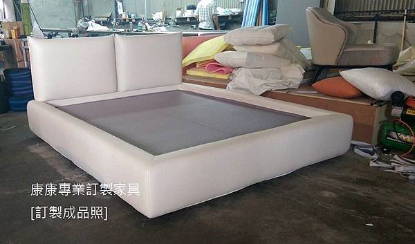 Poliform Dream款型雙人床架-15.jpg Poliform Dream款型雙人床架-15.jpg