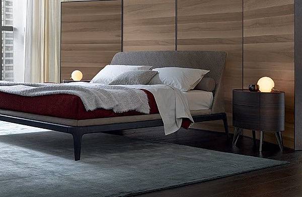 Poliform Kelly nightstand-2.jpg Poliform Kelly nightstand-2.jpg