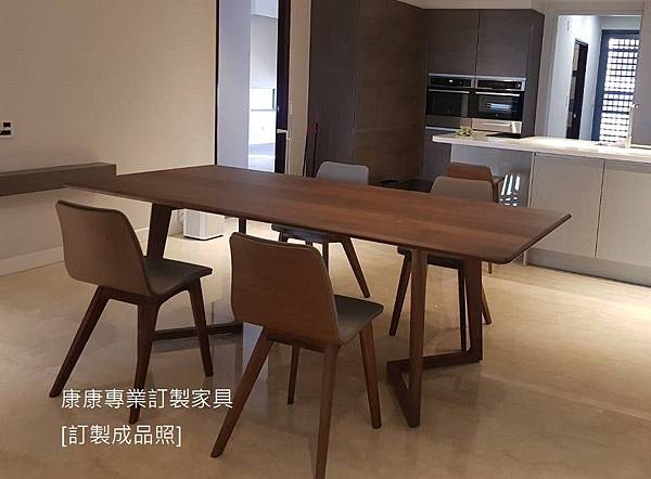 TWIST款型餐桌-4 TWIST款型餐桌-4