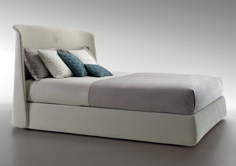 Bentley Canterbury bed-1.jpg Bentley Canterbury bed-1.jpg