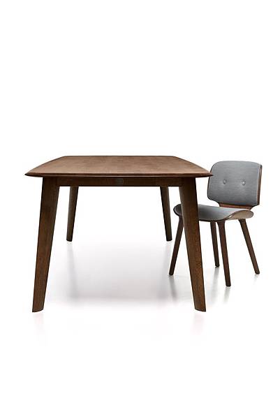 Moooi Tapered-4.jpg Moooi Tapered-4.jpg