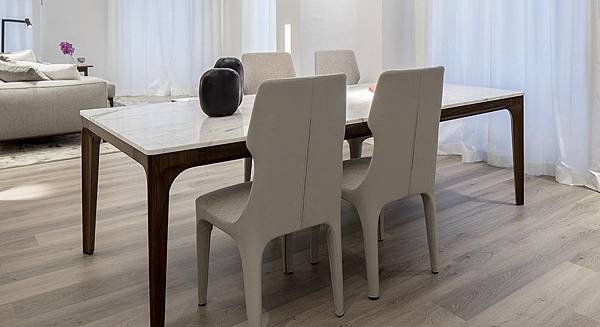 Giorgetti ANTEO table-3.jpg