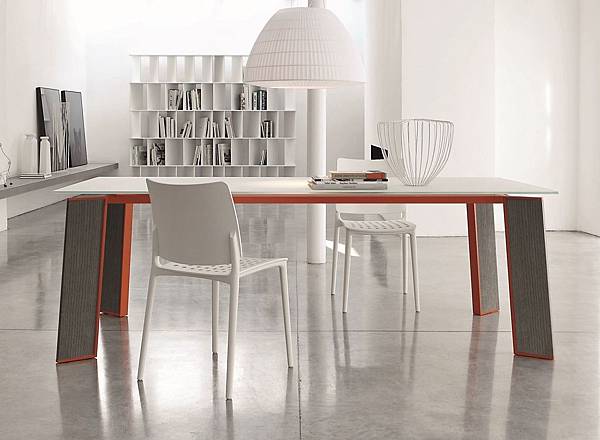 Bonaldo Table-Flag-5.jpg Bonaldo Table-Flag-5.jpg