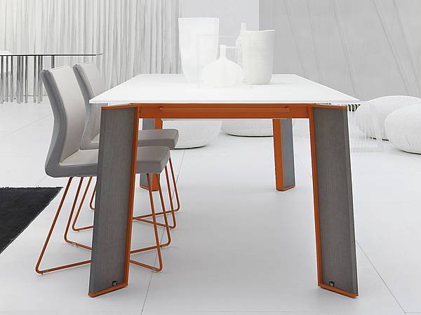 Bonaldo Table-Flag-4.jpg Bonaldo Table-Flag-4.jpg