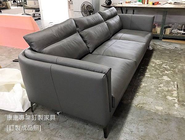 Bretagne款型沙發半苯染皮W282 Bretagne款型沙發半苯染皮W282