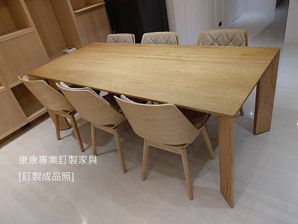Gill栓木餐桌L210D95-2.jpg Gill栓木餐桌L210D95-2.jpg