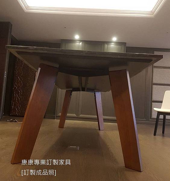 Howard大理石餐桌W240D100-4.jpg Howard大理石餐桌W240D100-4.jpg
