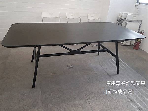 GAUDI款形餐桌L200D100-2.jpg GAUDI款形餐桌L200D100-2.jpg