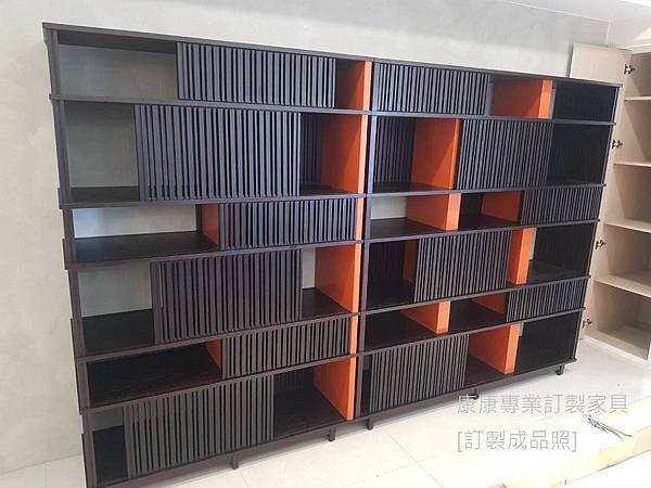 lloyd款型書櫃W300-2.jpg lloyd款型書櫃W300-2.jpg