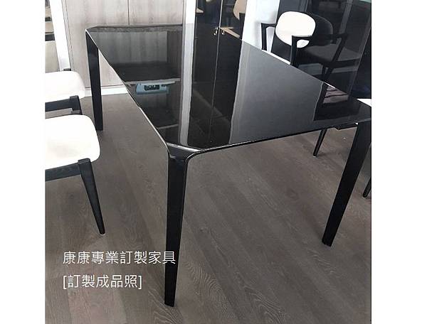 Link款型餐桌L160D90-3.jpg Link款型餐桌L160D90-3.jpg