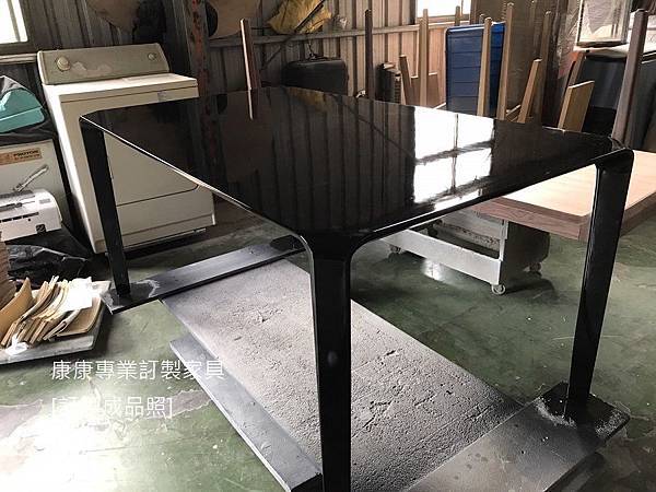 Link款型餐桌L160D90-6.jpg Link款型餐桌L160D90-6.jpg