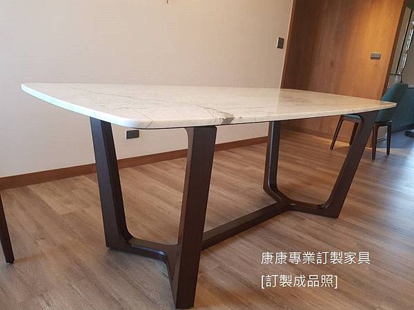 Concorde款型大理石餐桌W200D90-3.jpg Concorde款型大理石餐桌W200D90-3.jpg