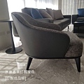 Minotti LESLIE款型主人椅-2.jpg