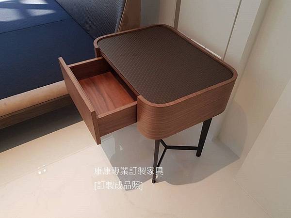Kelly改款床頭櫃-11.jpg Kelly改款床頭櫃-11.jpg
