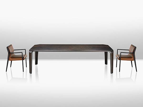 Fendi Serengeti-6.jpg Fendi Serengeti-6.jpg