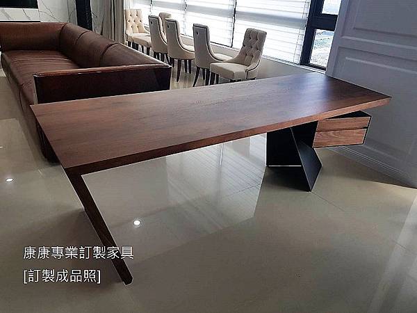 Nasdaq款型書桌-2.jpg Nasdaq款型書桌-2.jpg